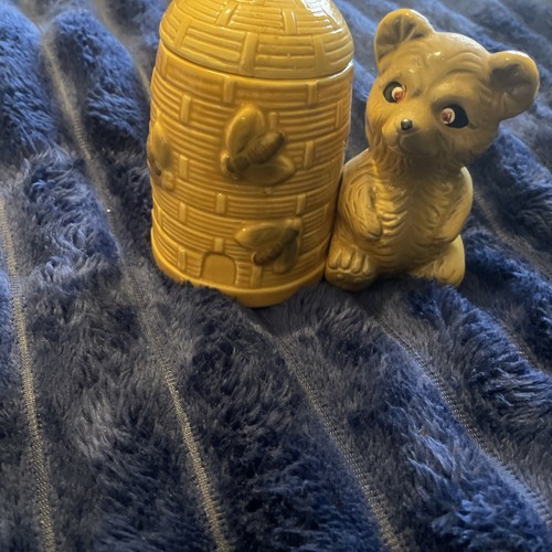 Vintage bear bees and honey - vintage,