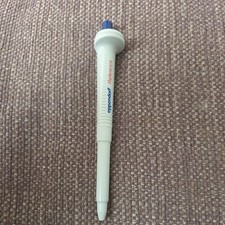 Single Eppendorf Research Plus Ballpoint Pipette Pen Blue Ink