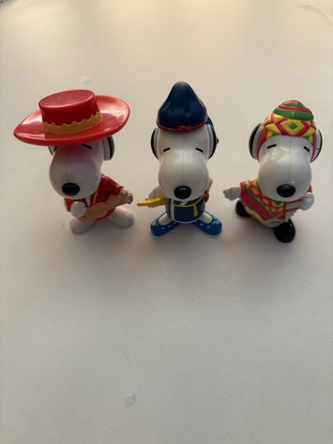 Snoopy world tour mcdonald - snoopy,