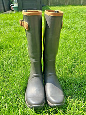 Ariat Boots UK size 8.5 Style 10011037 dark blue upper black sole tartan lining 