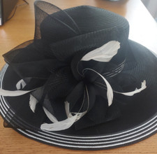 Suzanne Bettley Black & White Large Hat