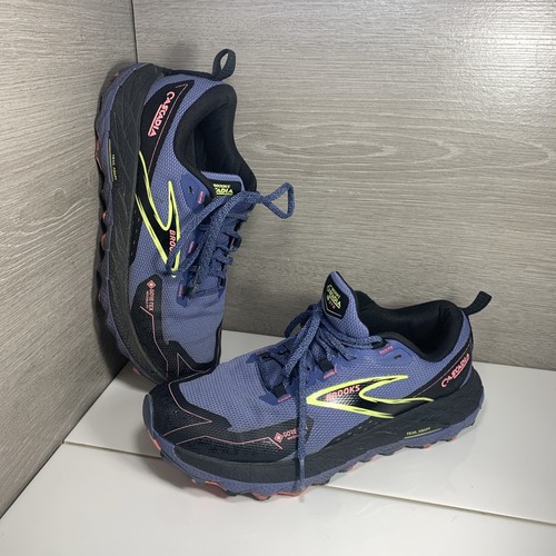 Women size brooks - women's,