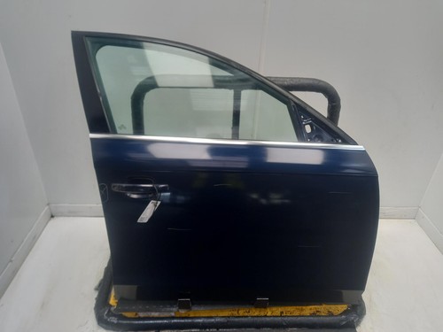 Audi right front door - audi,