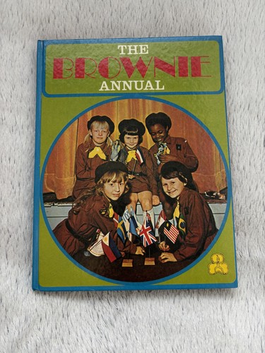 The girl guide annual 1972 - guide,