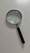 VINTAGE HANDHELD MAGNIFYING
