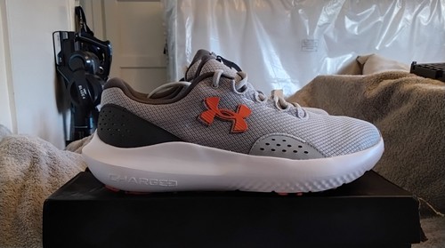 Under armour charged - surge, 4
