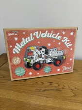 BNWT boxed metal build your