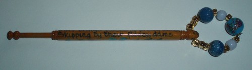 Lace bobbin saying - 9b),