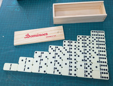dominoes in wooden box with Metal Spinners