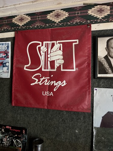Sit strings usa advertising - strings,
