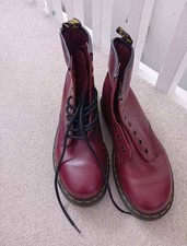 Doc Martin Size 5 Women's