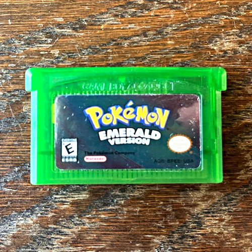 Nintendo pokémon emerald - nintendo,