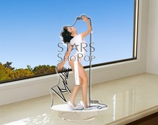 Kylie Minogue Figure, Standee