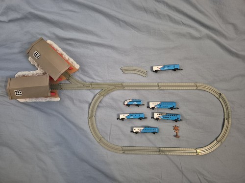 Micromachines engine house - engine,