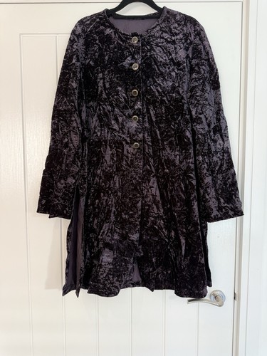 Vintage crushed velvet effect