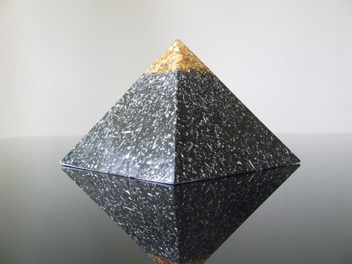 Large 12x9cm orgone - large, gold