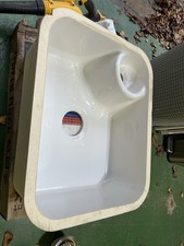 Villeroy & Boch Undermount Sink With Plugs