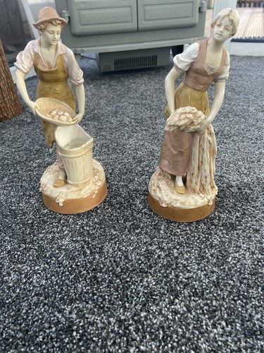 Royal dux figurine - royal,