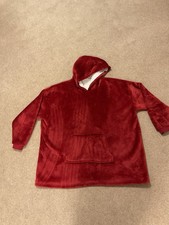 Ladies Oversized Red Fluffy Hoody loungewear - Chest 58”, Length 32”