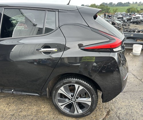 Nissan leaf ze1 - nissan,