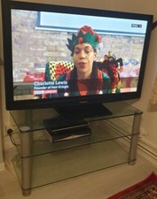 Panasonic 50inch TV with glass stand collection from aldgate London E1 7TP 