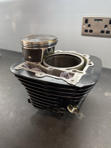 Bsa goldstar piston - bsa, and