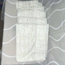 White Geometric Pencil Pleat