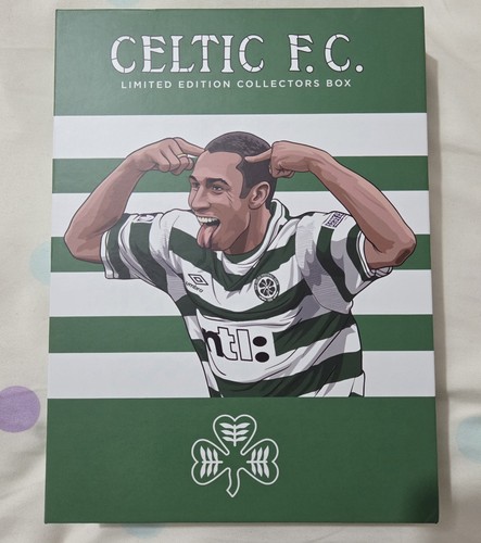 Hoidy pin badges box henrik - badges,