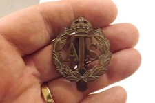 MILITARY BADGE AUXILIARY