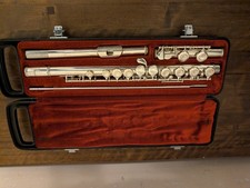 Yamaha YFL-211S Nickel-Silver Plated Flute Nippon Gakki D Hard Case
