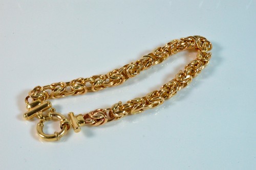 Byzantine ladies 9ct - , gold