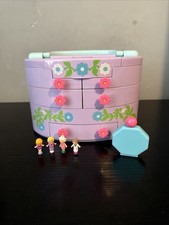 Vintage Polly Pocket Pullout Playhouse With 4 Figures 1 Make Up Rare