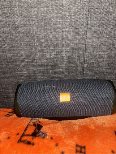 Jbl charge used damaged - charge, 4