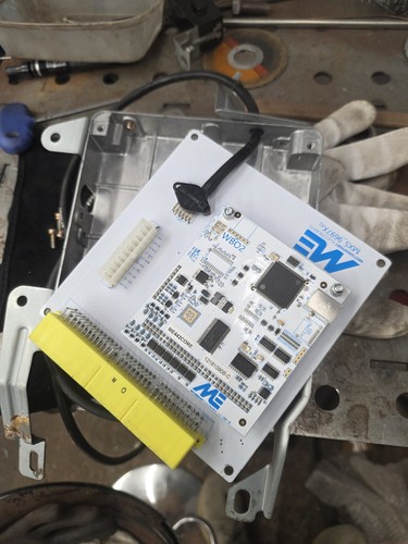 Me221 gen ecu for mazda - 2, a