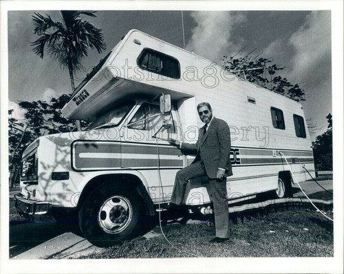 1982 press photo rob parkins - press,