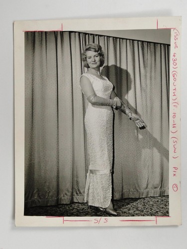 Mrs reg forfar glamourous - mrs,
