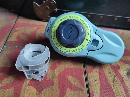 Blue dymo junior embossing - blue,