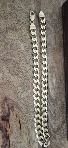 9ct yellow gold - yellow,