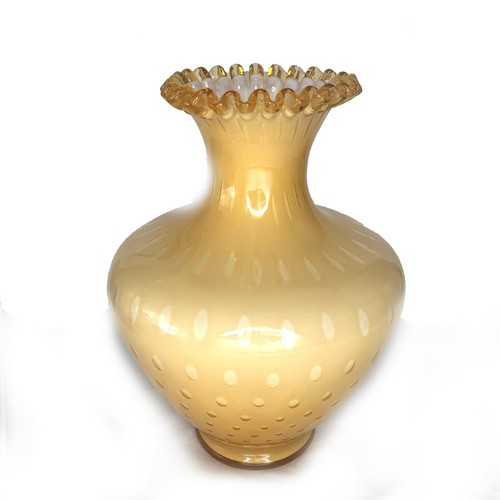 Fenton vase honey amber - fenton,