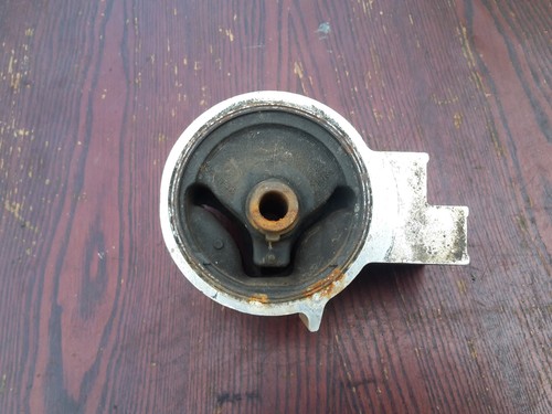 Honda engine mount - mount, left
