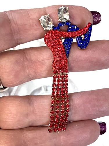 Lovely red and blue - and, couples