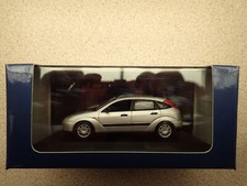 Ford Dealer Model 433 087023 1:43 Ford Focus MK1 2002 5 Door Silver Undisplayed