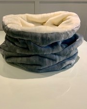 Dog cat bed, chihuahua snuggle