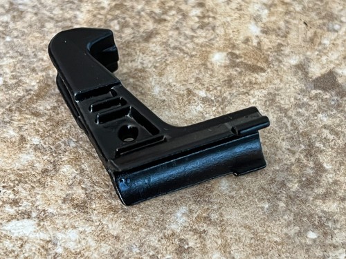 Black printed locking hook - 3d,