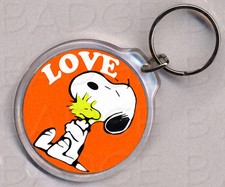 Snoopy love round keyring - keyring,