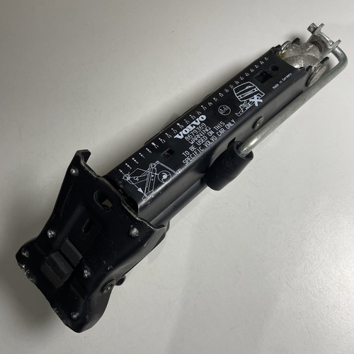 Volvo v70 lift - volvo,