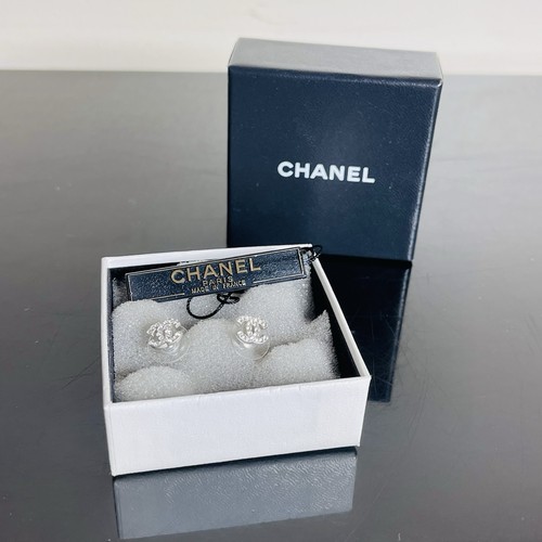 Authentic chanel crystal - authentic, cc