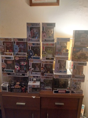 Huge funko pop - funko, job