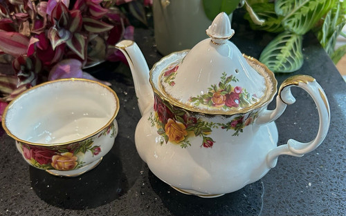 Royal albert old - country, roses