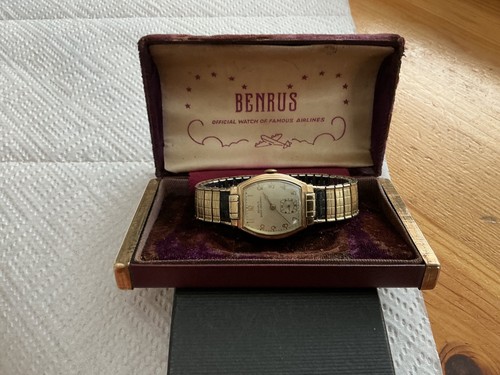 Benrus wrist watch - 17, jewels